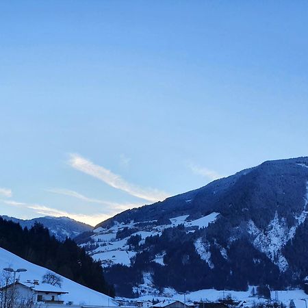Ferienwohnung Kroell Zell am Ziller Bilik gambar
