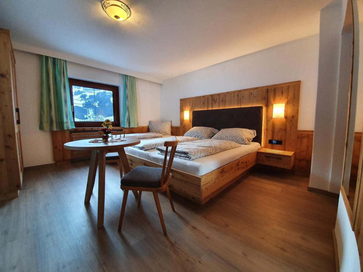 Ferienwohnung Kroell Zell am Ziller Luaran gambar