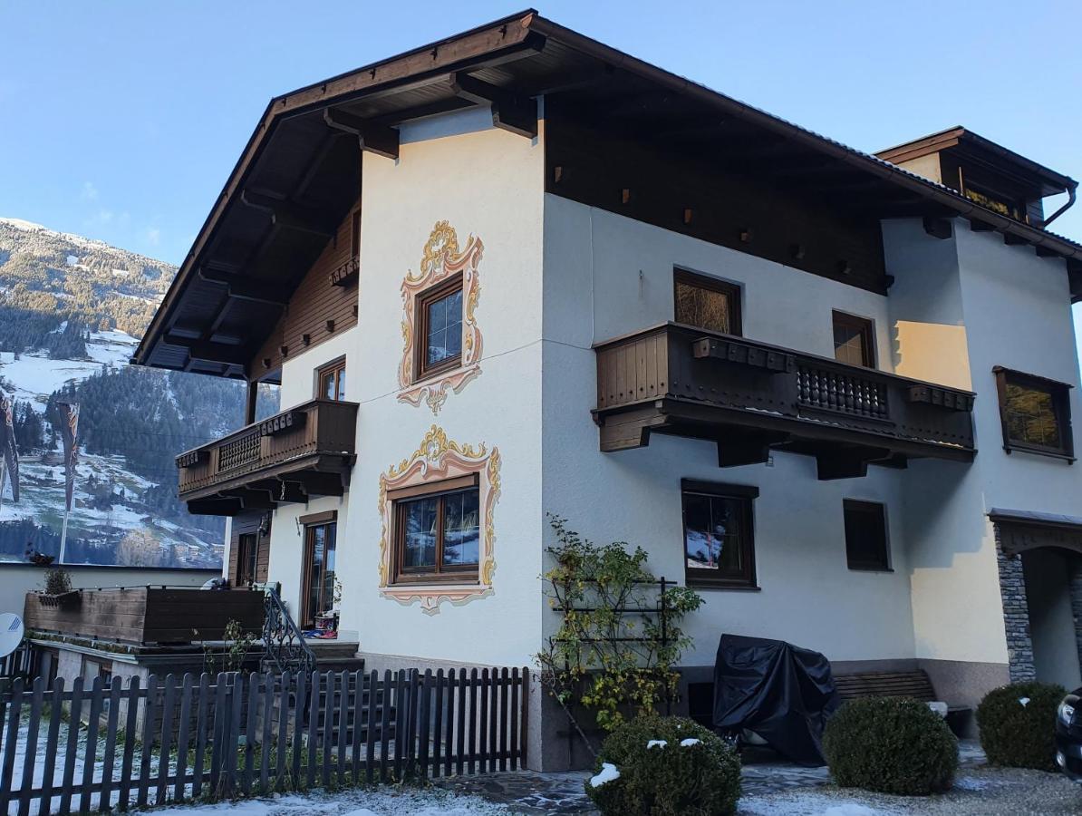 Ferienwohnung Kroell Zell am Ziller Luaran gambar